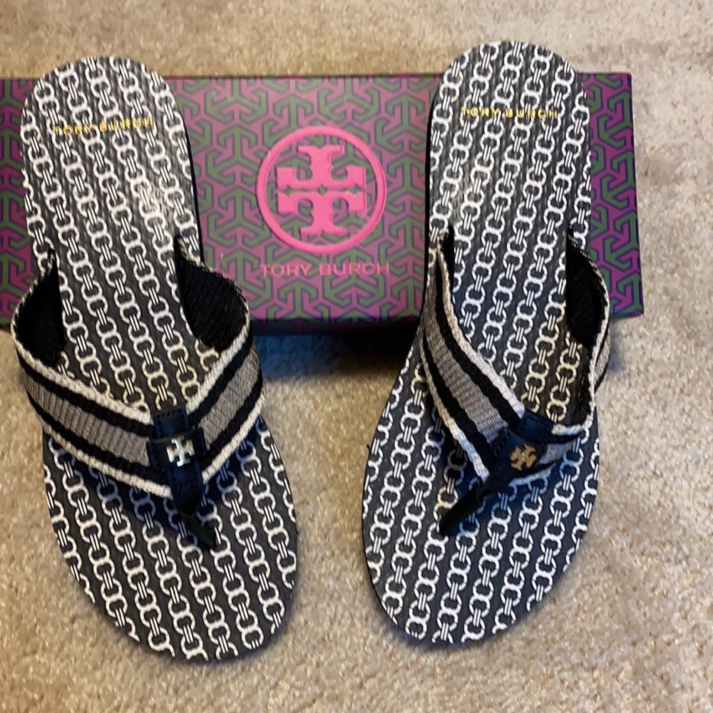 Brand new in box size 9 comes from smoke free pet free home
